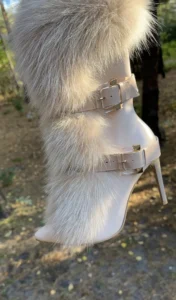 Pocahontas HighHeels Buckles